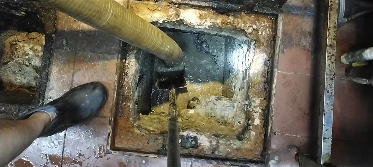 高县污水池清理一般都有毒气，怎么预防中毒呢？